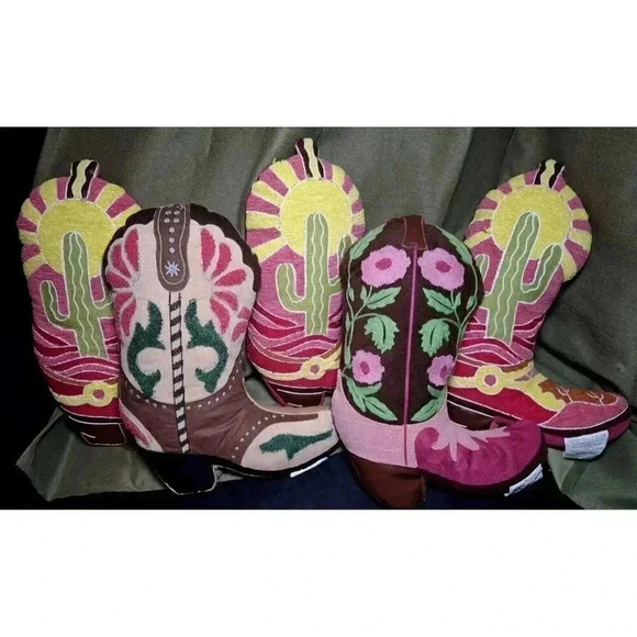 Rare Viral Trend Cowgirl Western Boot Throw Pillow Limited Pink Brown New Decor - Picture 4 of 4